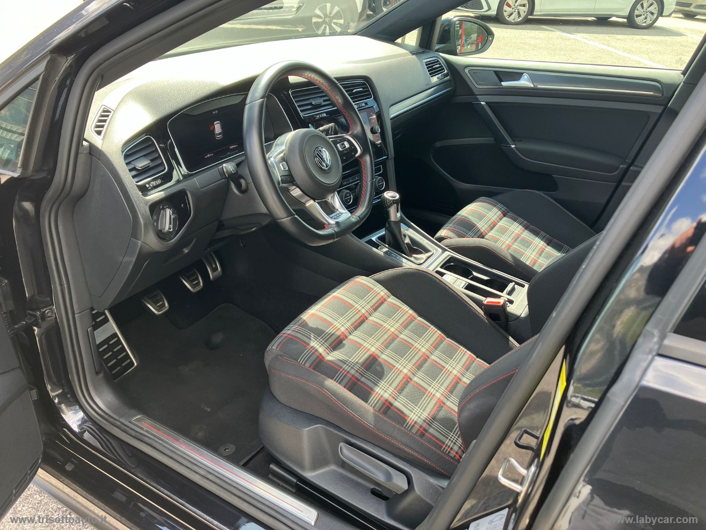 Golf GTI Perf. 2.0 245CV TSI 180KW - immagine 11