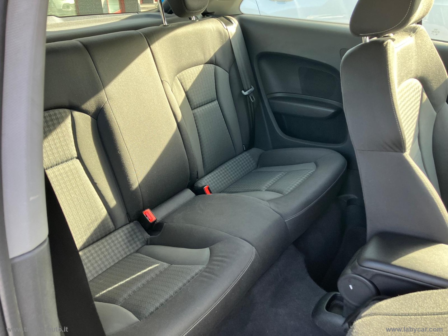 A1 1.6 TDI 105 CV Ambition - immagine 11