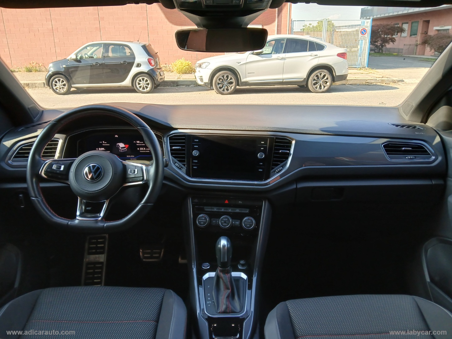 T-Roc 1.5 TSI ACT DSG R-Line - immagine 11