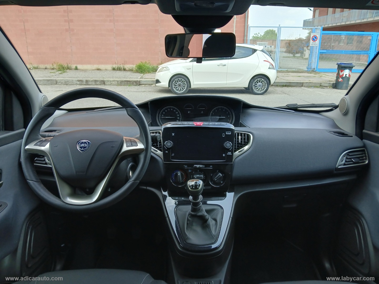 Ypsilon 1.2 69 CV 5p. GPL Ecochic - immagine 11