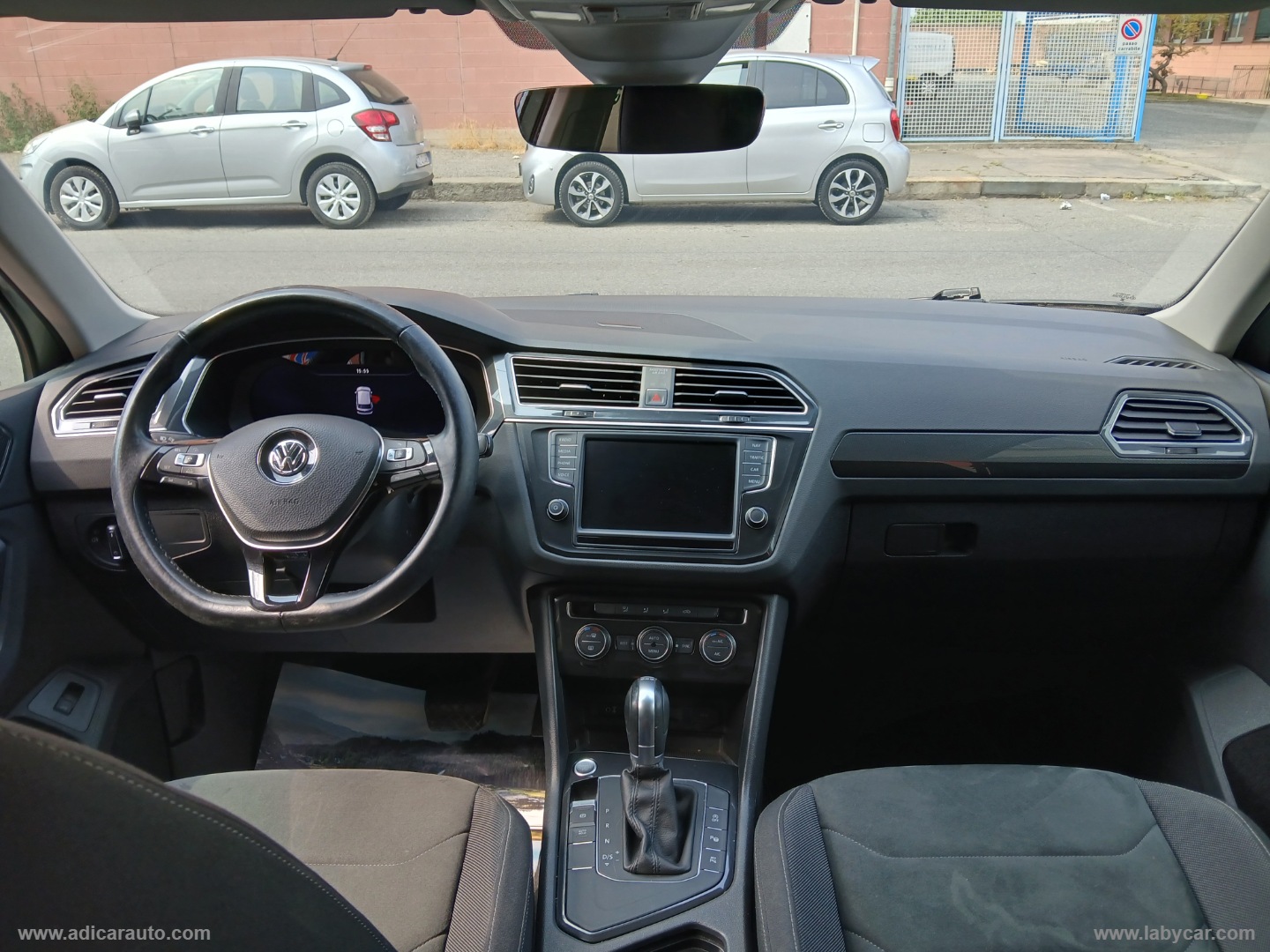 Tiguan 2.0 TDI DSG Executive BMT - immagine 11