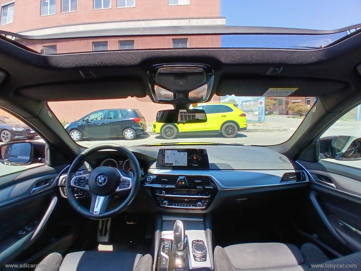 525d Touring Msport - immagine 11