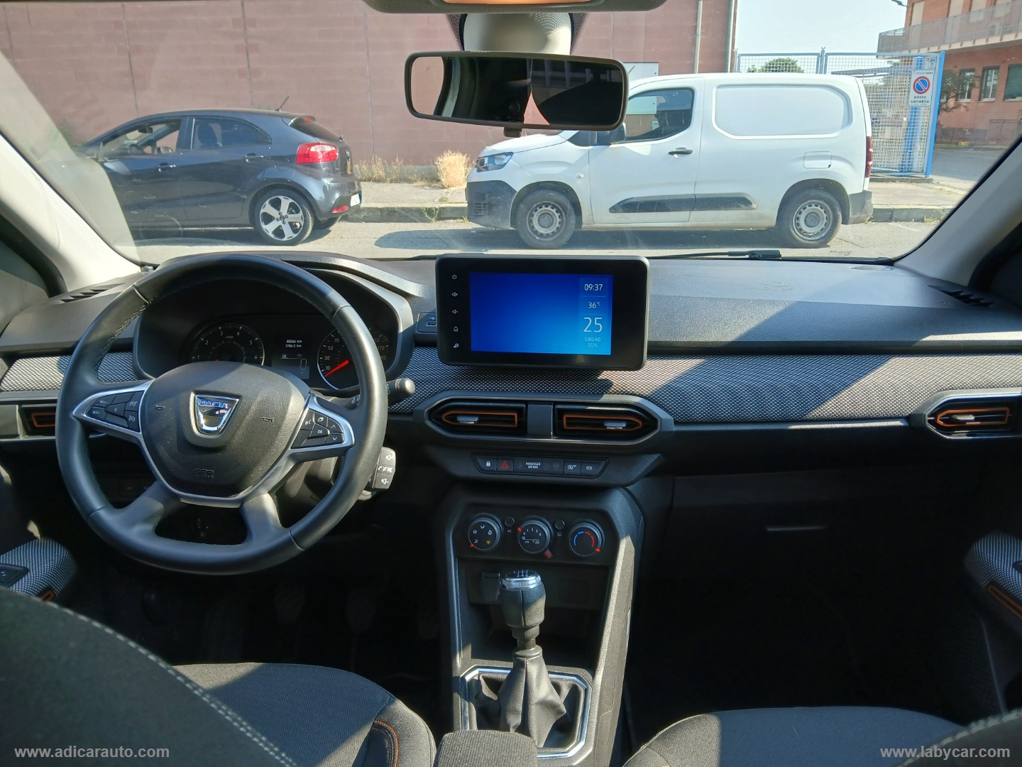 Sandero Stepway 1.0 TCe ECO-G Comfort - immagine 11