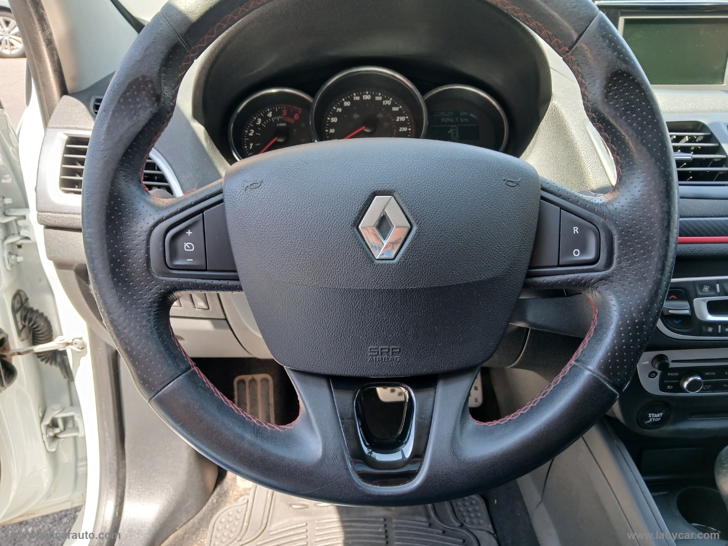 Mégane Coupé 1.5 dCi 110 CV S&S GT Line - immagine 11