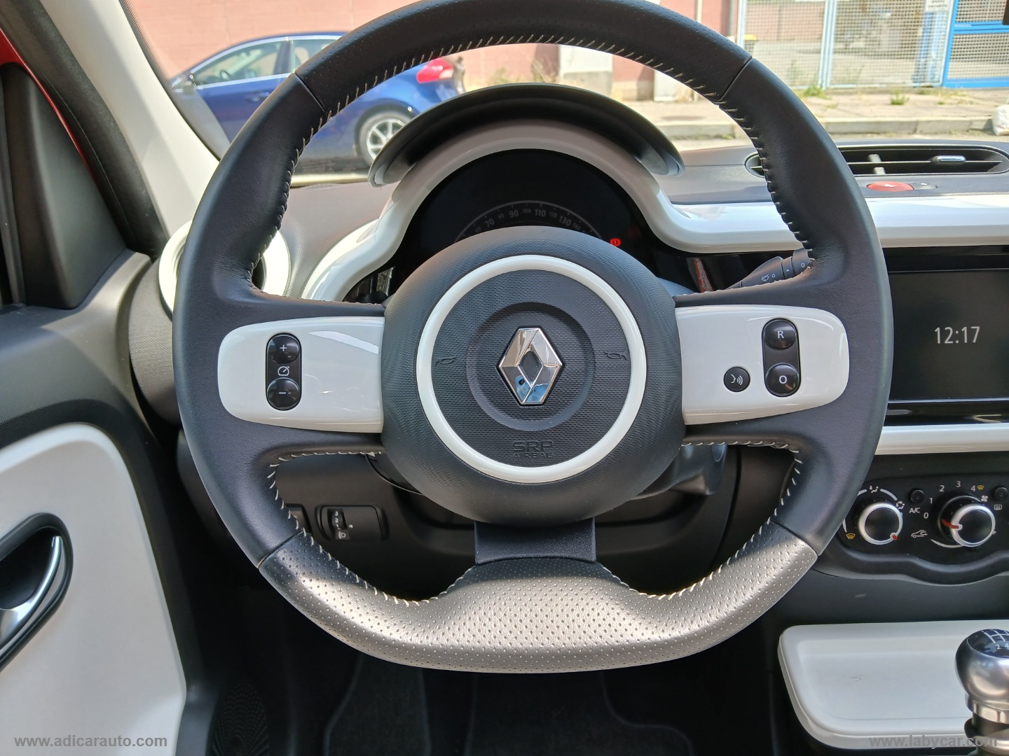 Twingo TCe 90 CV S&S - immagine 11