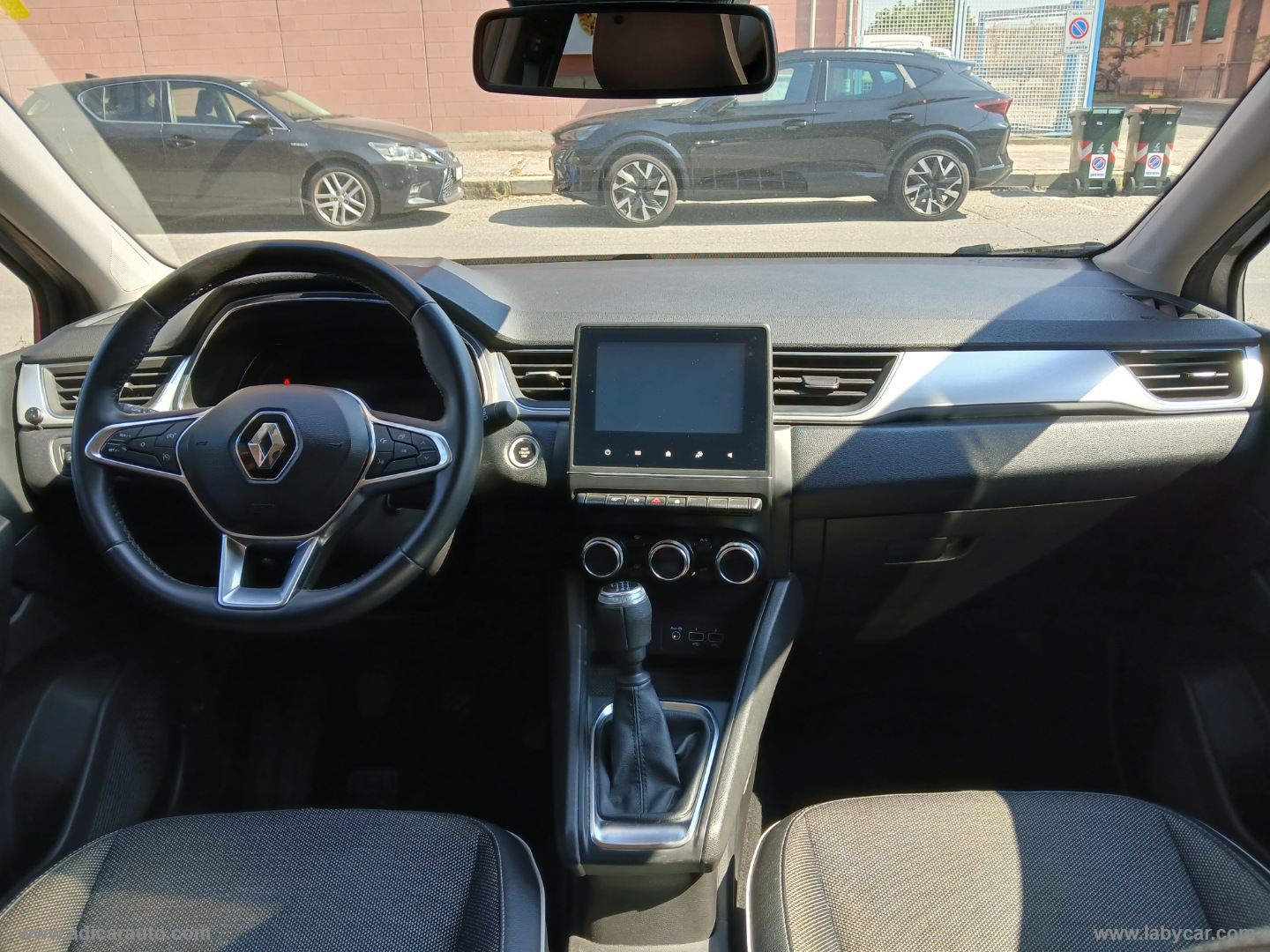 Captur TCe 140 CV Techno - immagine 11