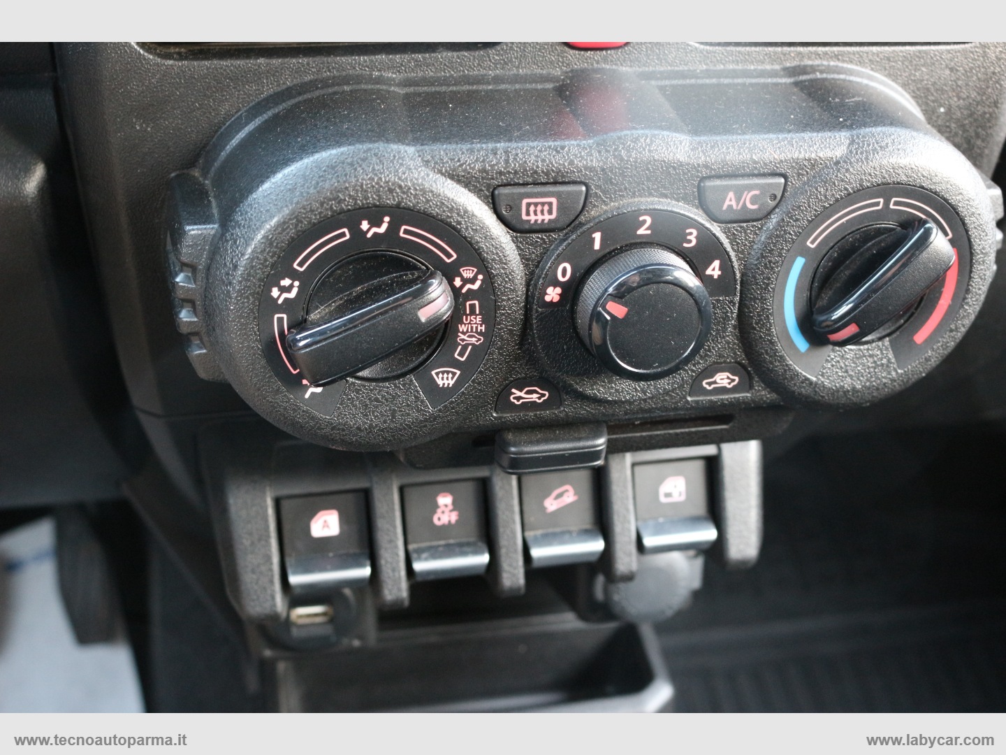 Jimny 1.5 5MT PRO - immagine 11