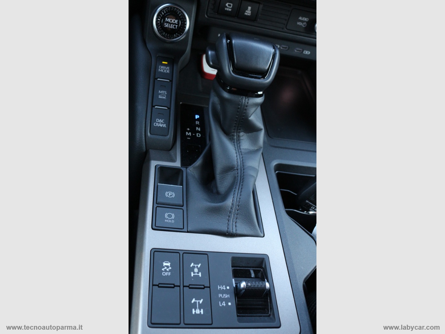 Land Cruiser 2.8 D4D A/T AWD Adventure - immagine 11