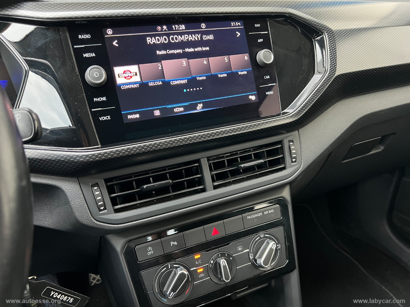 T-Cross 1.0 TSI 110 CV Style - immagine 11