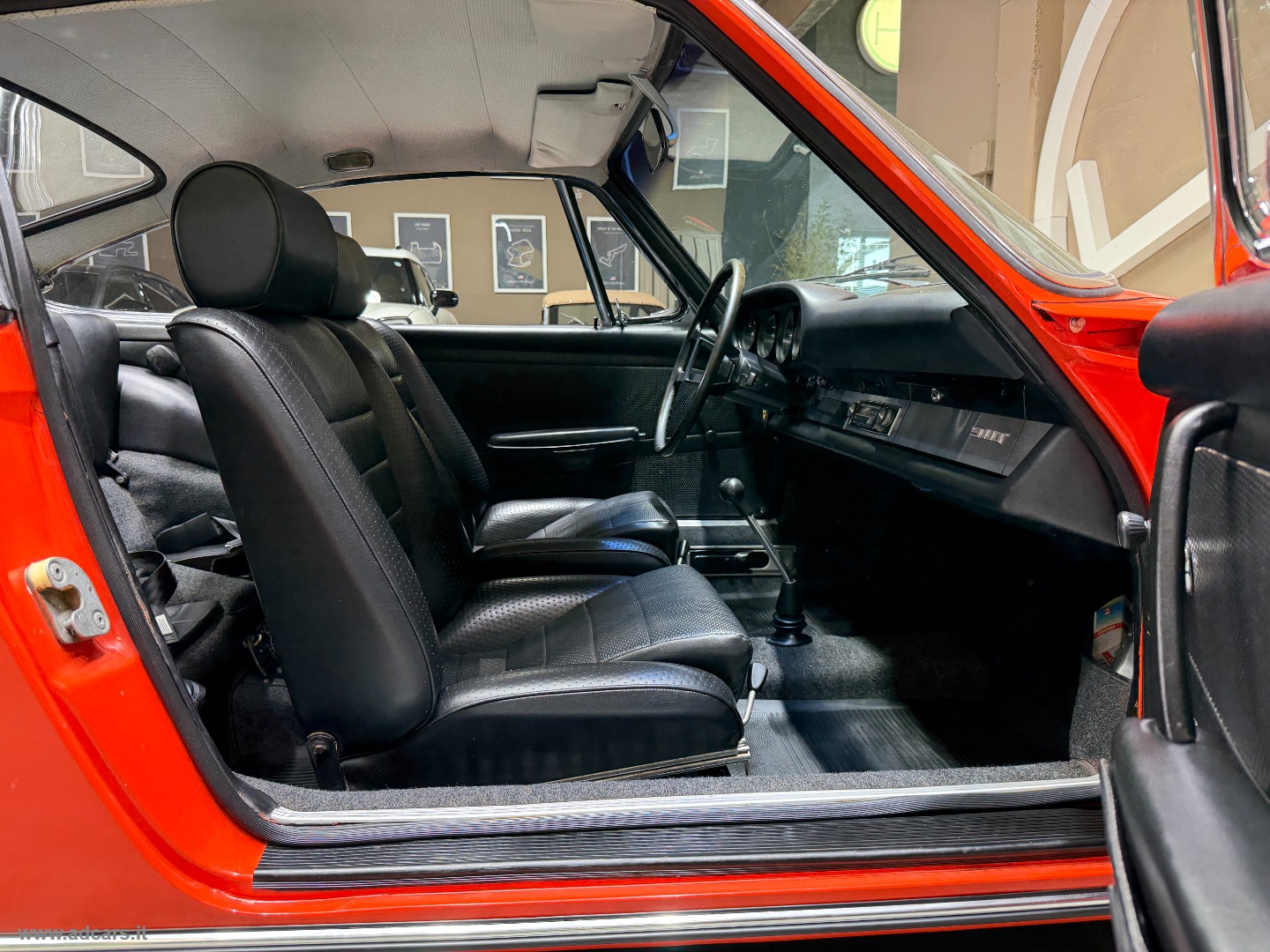 911 T 2.0 SWB 1968 *FULL SERVICE PORSCHE* - immagine 11