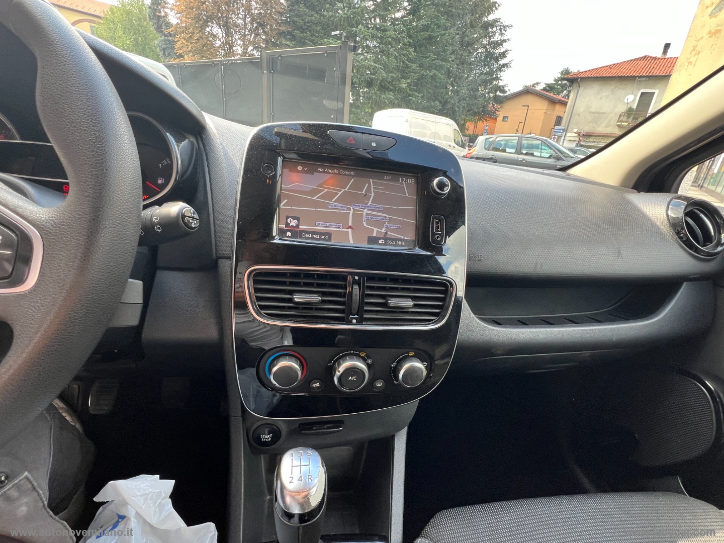 Clio 1.2 75 CV 5p. Zen PREZZO REALE - immagine 11