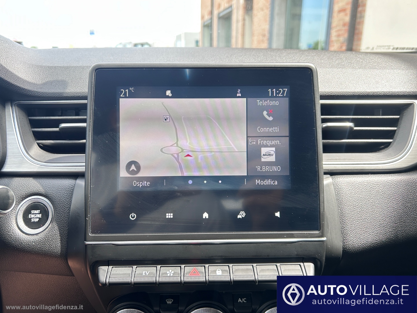 Captur Hybrid E-Tech 145 CV Business - immagine 11