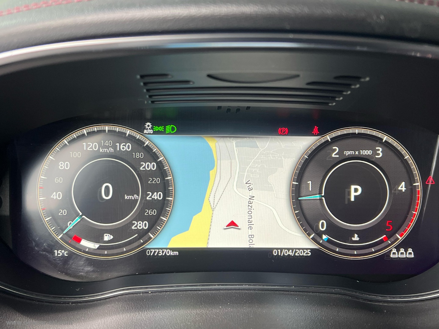 E-Pace 2.0D I4 163 CV AWD Auto - immagine 11