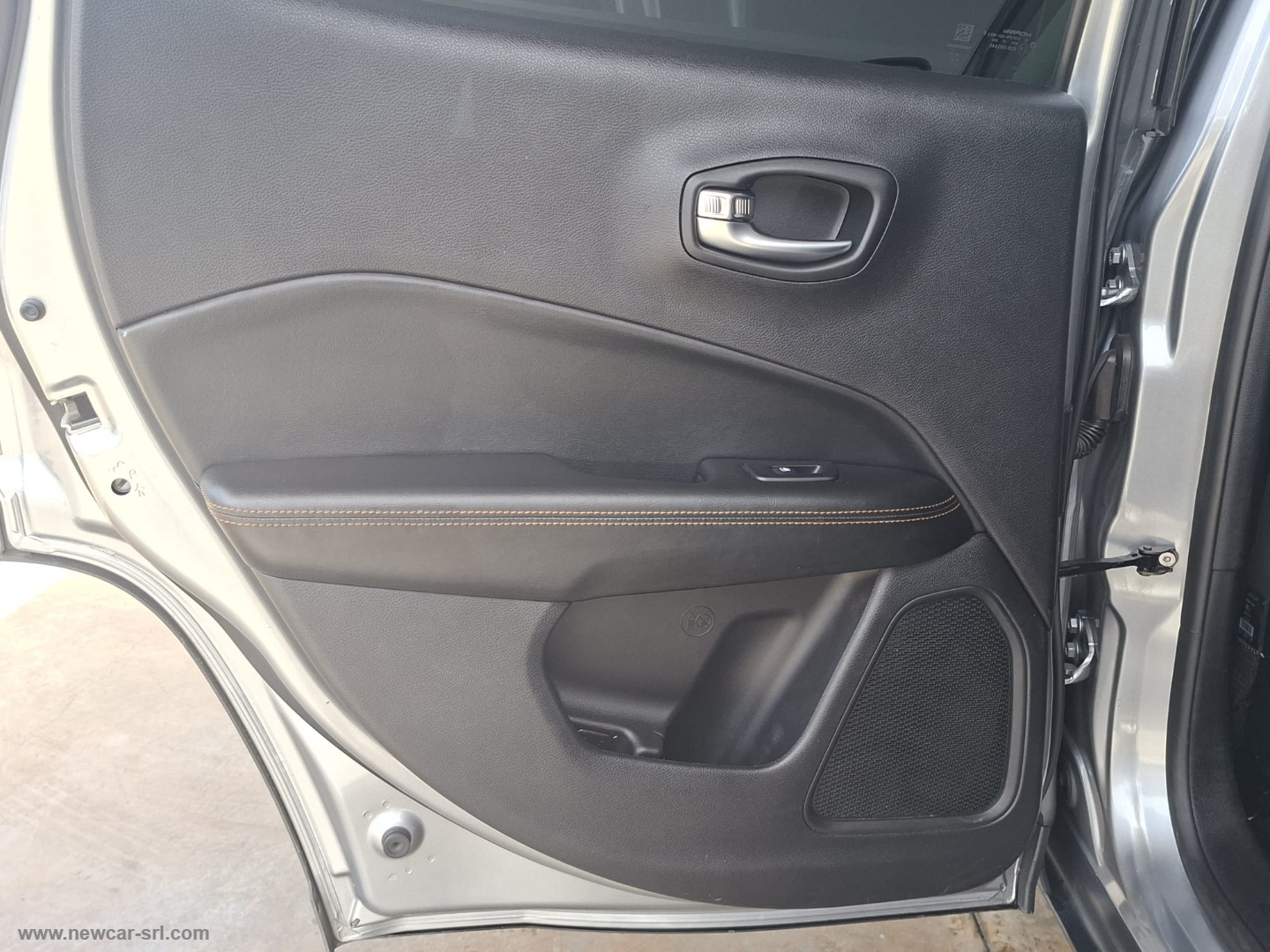 Compass 2.0 Mjt II aut. 4WD Limited - immagine 11
