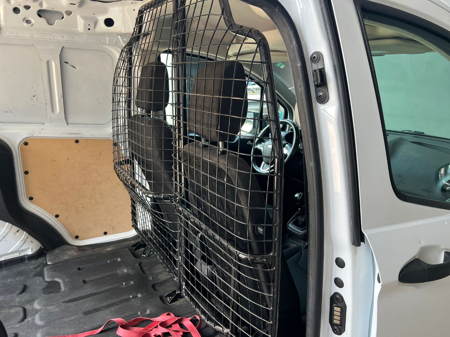 Transit Courier 1.5 TDCi 75CV Van Trend - immagine 11