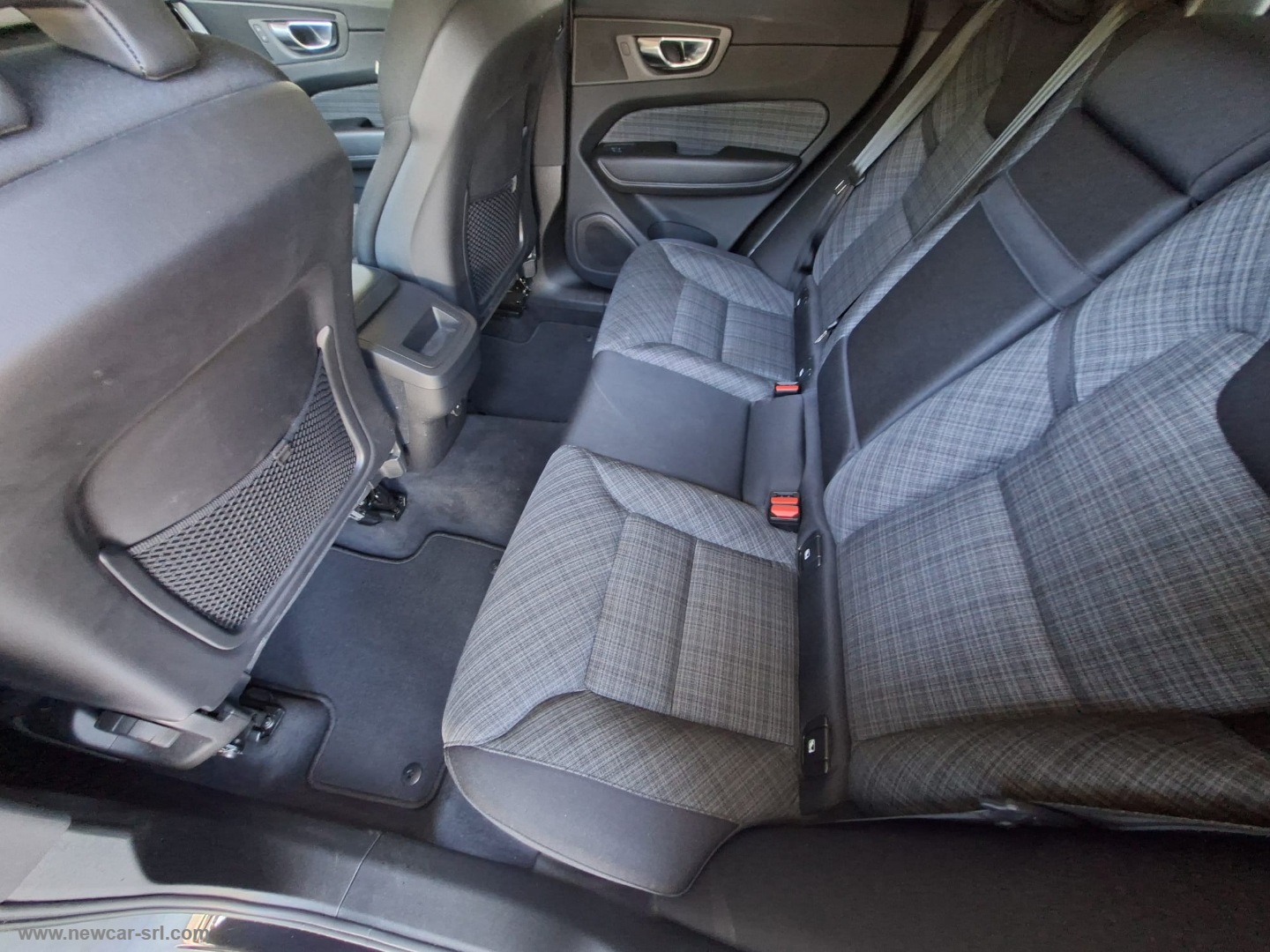 XC60 B4 automatico Essential - immagine 11