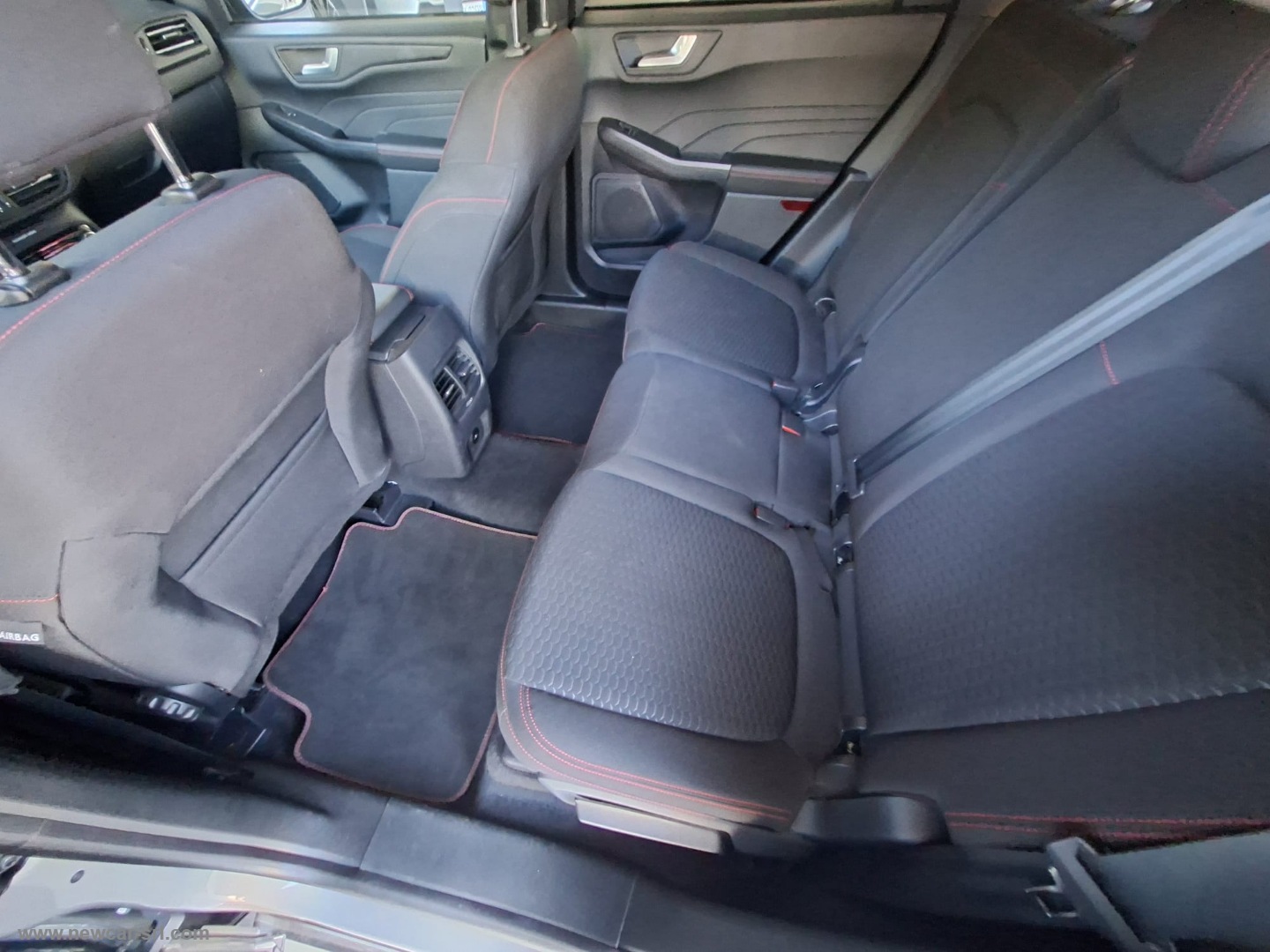 Kuga 2.5 FHEV 180 CV CVT 2WD Titanium - immagine 11