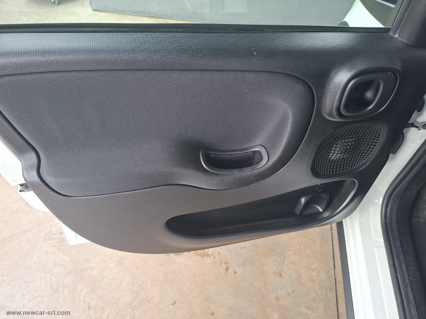Panda 1.0 S&S Hybrid Van 2 posti - immagine 11