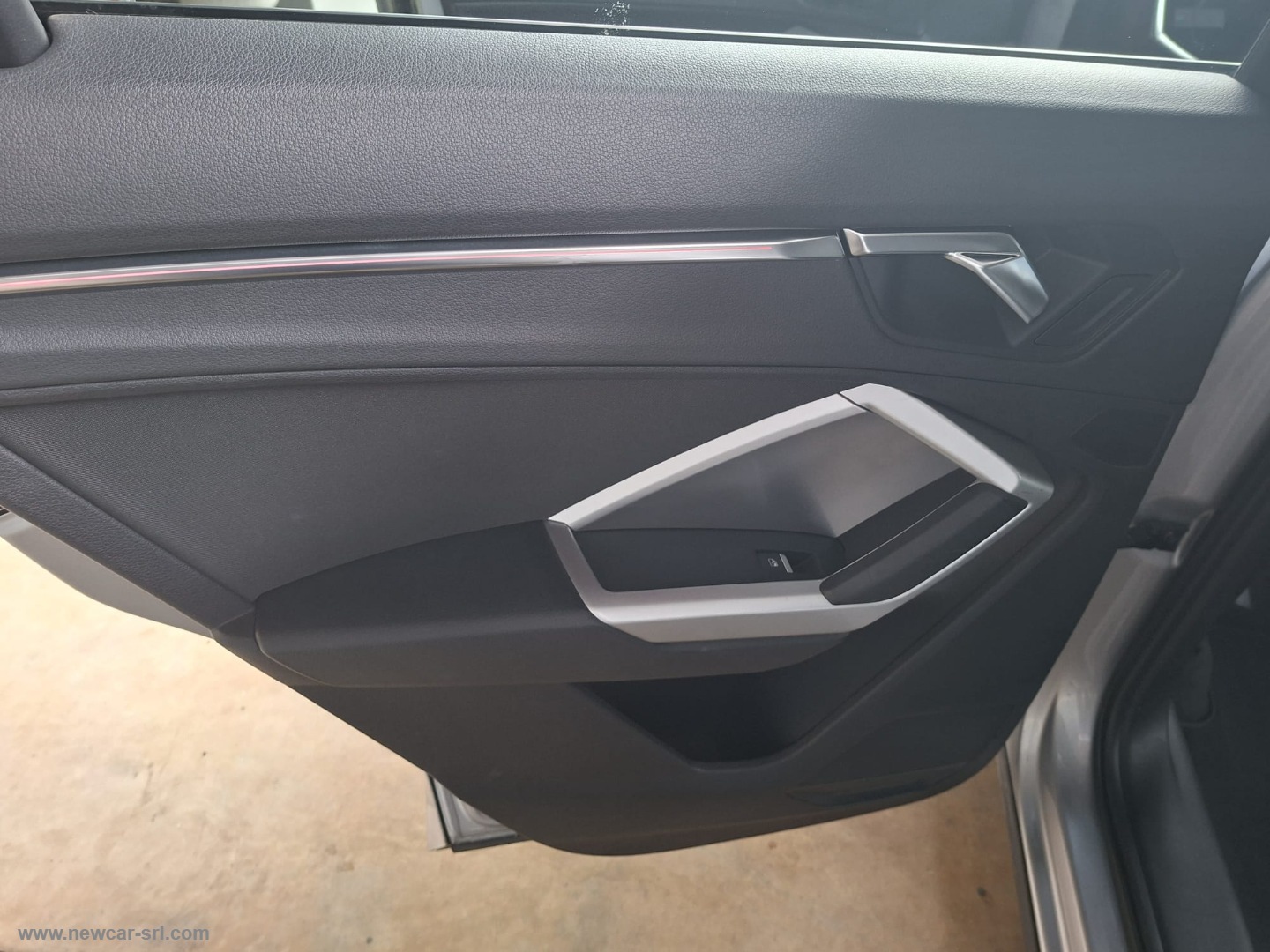 Q3 2.0 TDI 150CV quattro Business - immagine 11
