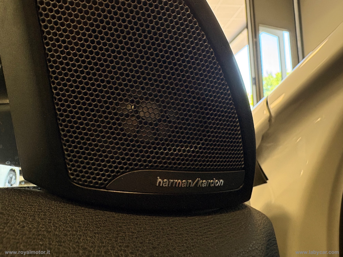 X2 sDrive18d - immagine 11