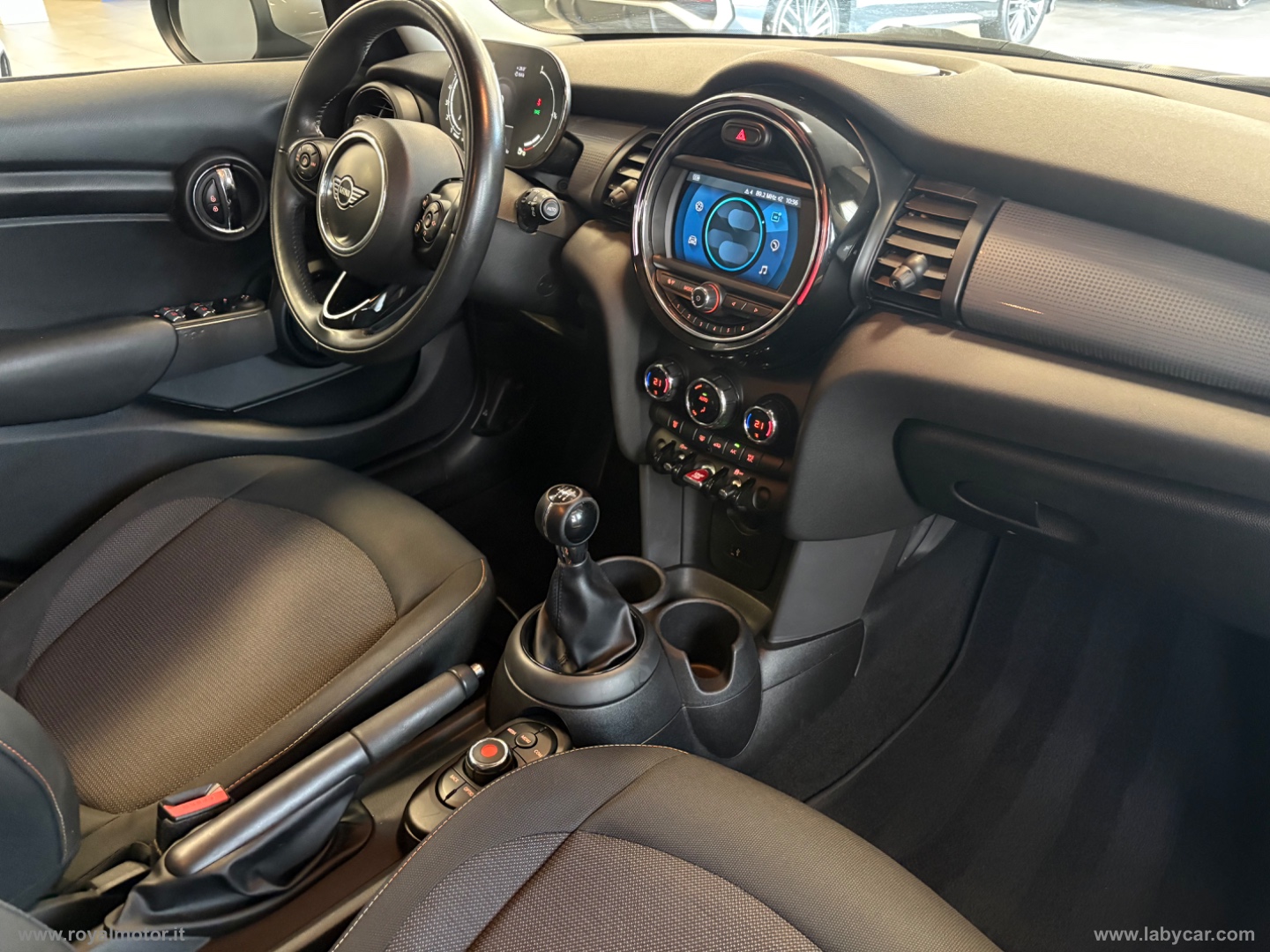 Mini Cooper 5 porte - immagine 11