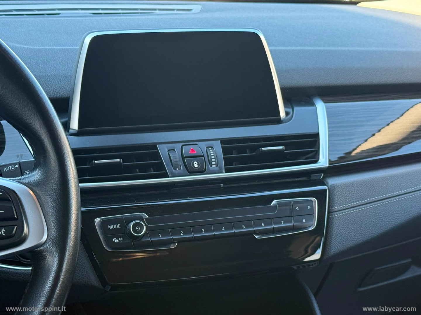 218d xDrive Active Tourer Luxury aut. - immagine 11