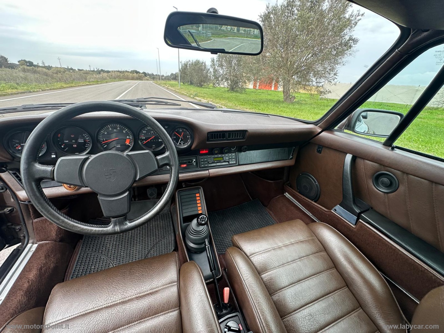 911 SC 3.0 Coupé VETTURA PARI AL NUOVO - immagine 11