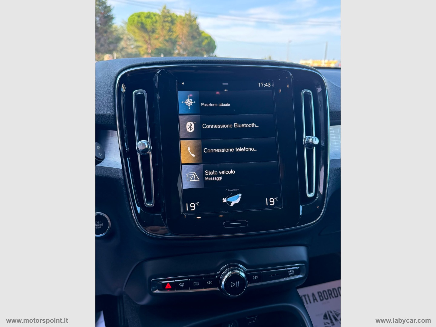XC40 T2 Geartronic Momentum Pro - immagine 11
