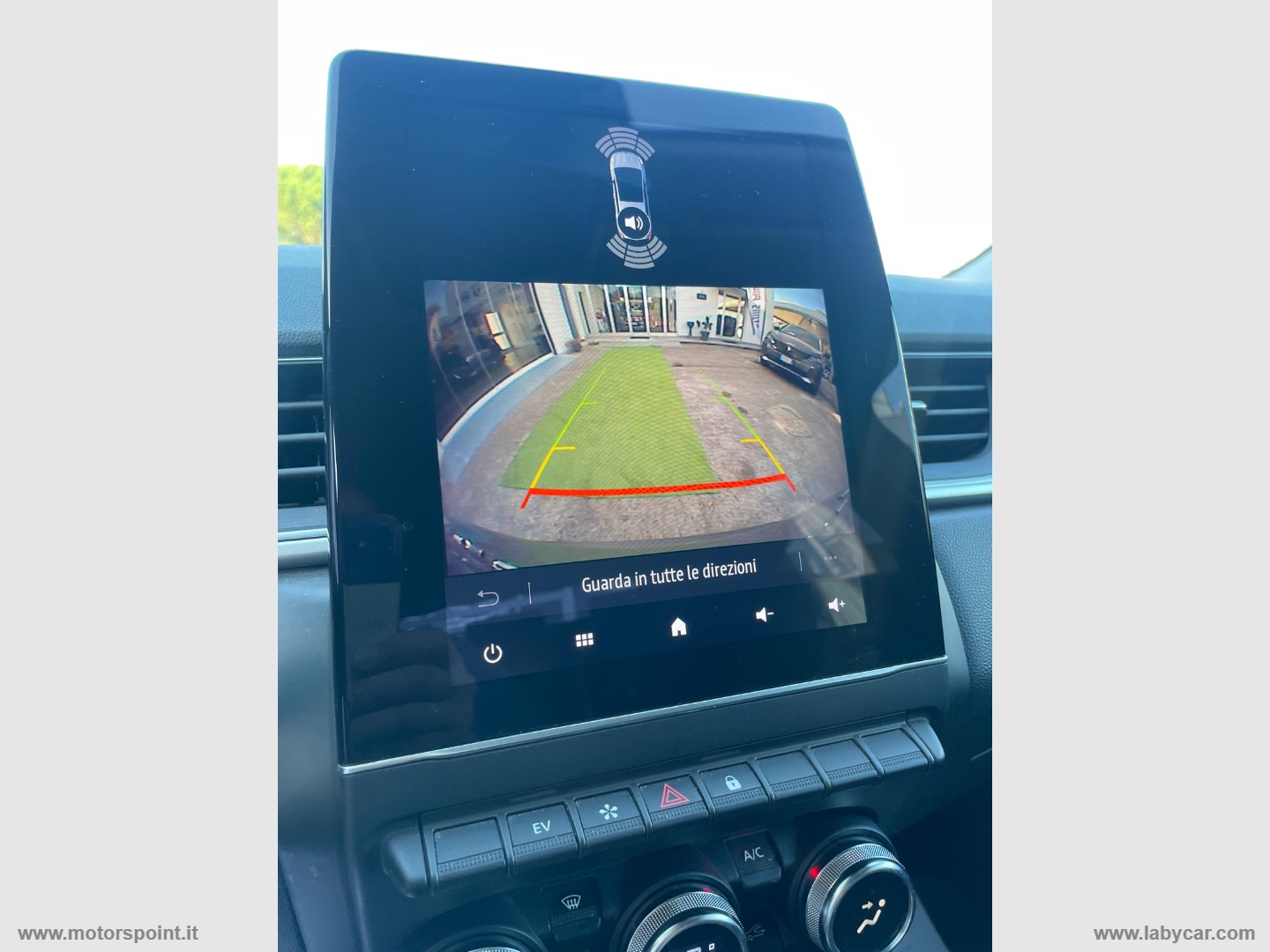 Captur Hybrid E-Tech 145 CV Engineered - immagine 11