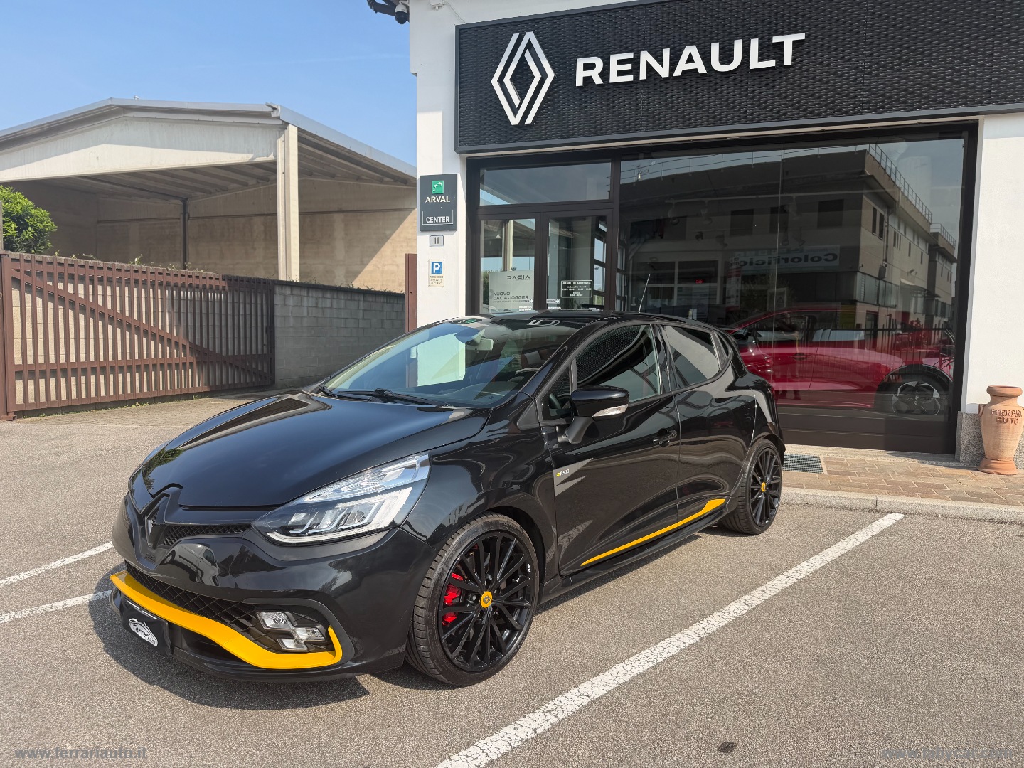 Clio TCe 220 EDC R.S. Trophy RS18 EDIZIONE LIMITATA!! - immagine 11