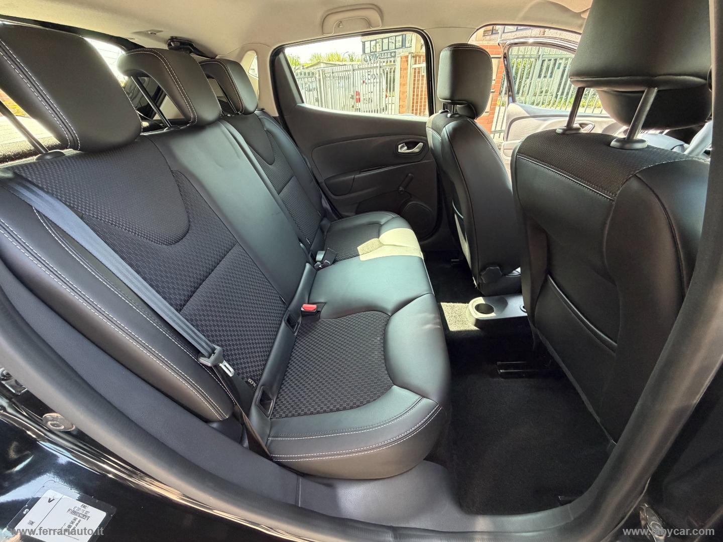 Clio TCe 12V 90CV GPL 5p. Moschino Int. - immagine 11