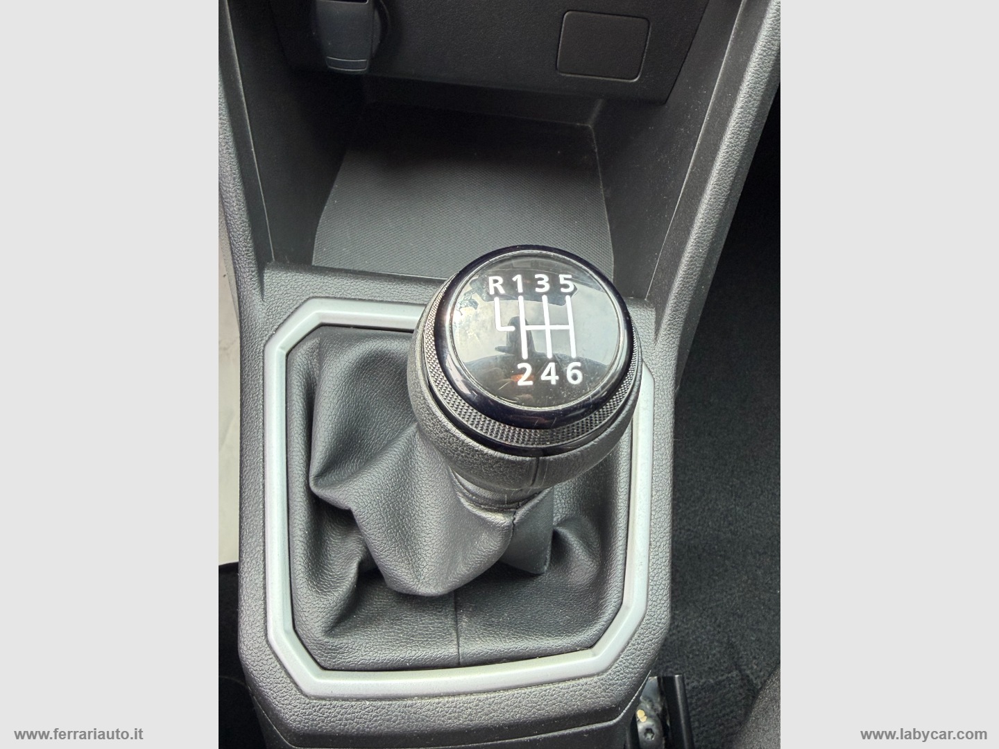 Sandero Stepway 1.0 TCe ECO-G Expression - immagine 11