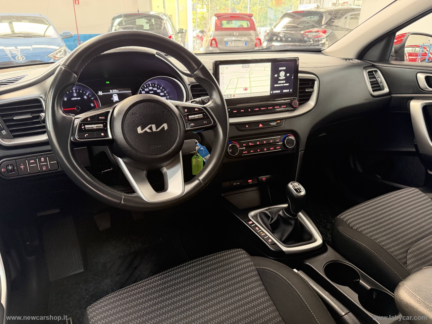 Ceed 1.6 CRDi 136CV SW Business Class NEOPATENTATI - immagine 11