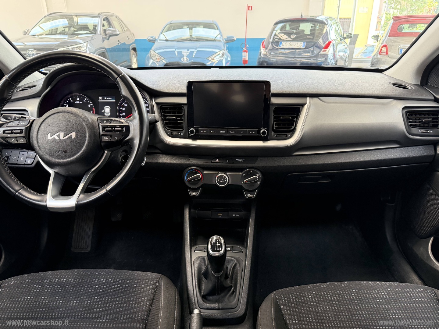 Stonic 1.0 T-GDi 100 CV MHEV iMT Style NEOPATENTATI - immagine 11