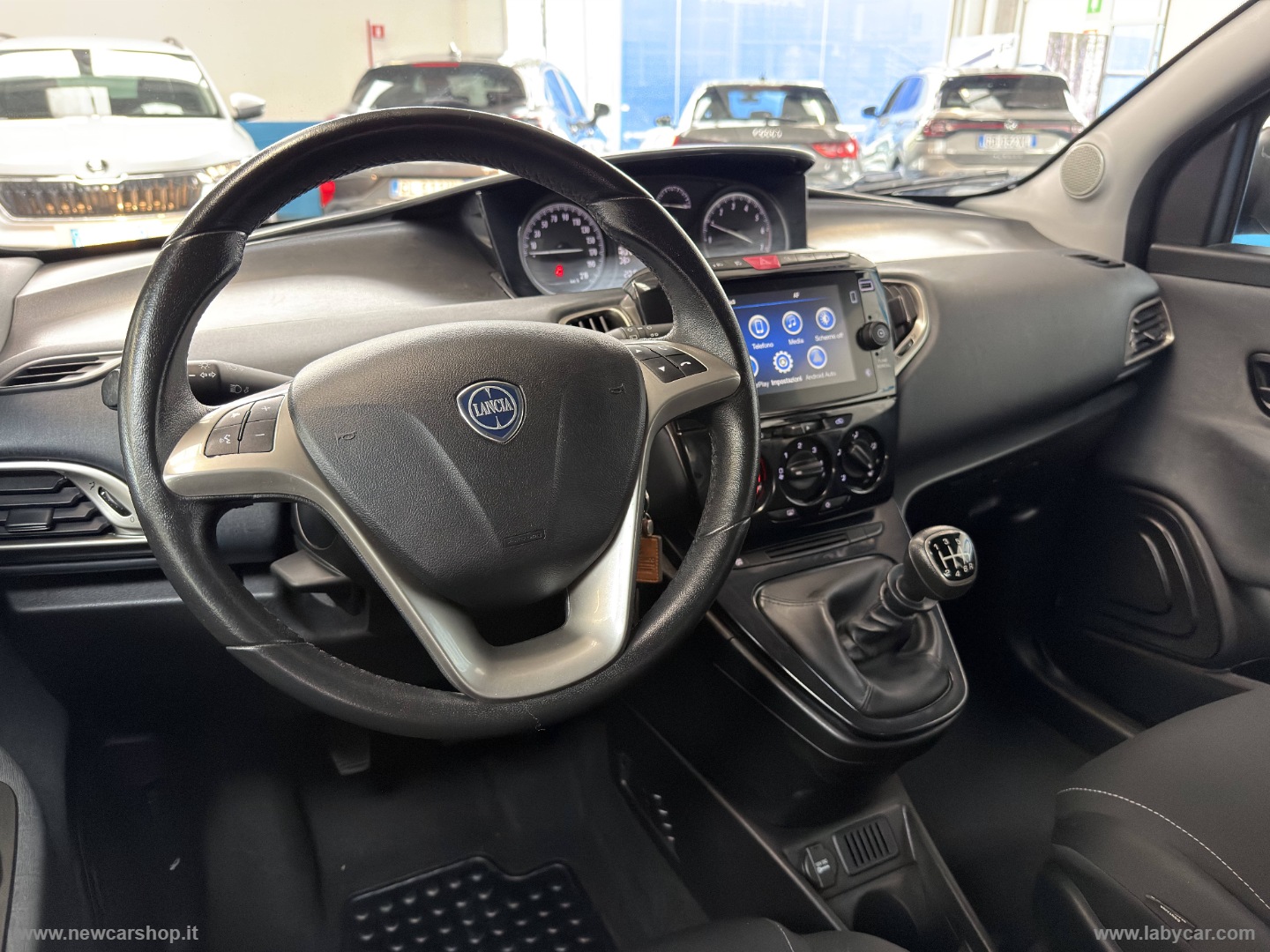 Ypsilon 1.0 FireFly 5p.S&S Hybryd Gold NEOPATENTATI - immagine 11
