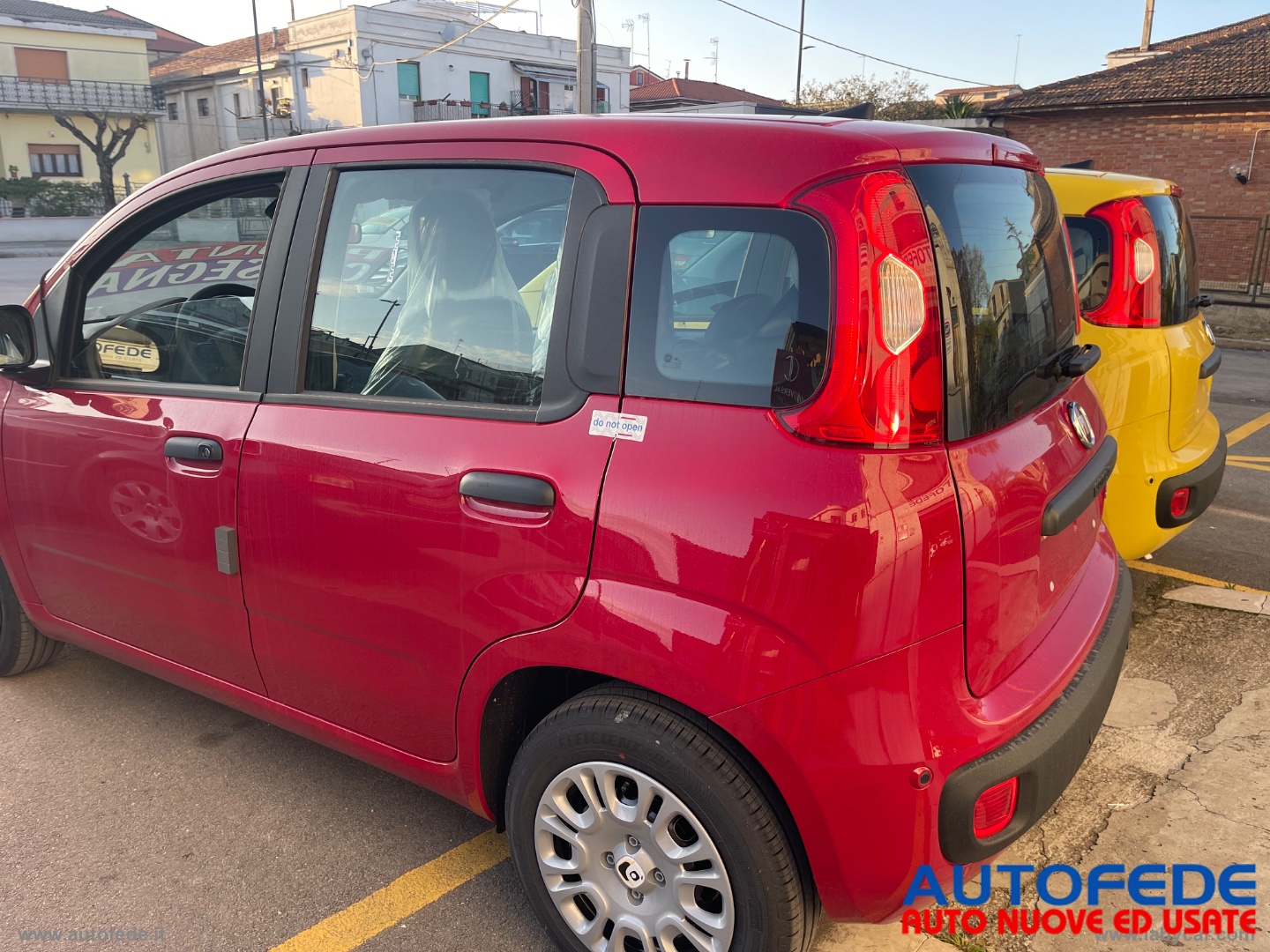 Pandina 1.0 Hybrid 65 CV Van Icon - immagine 11