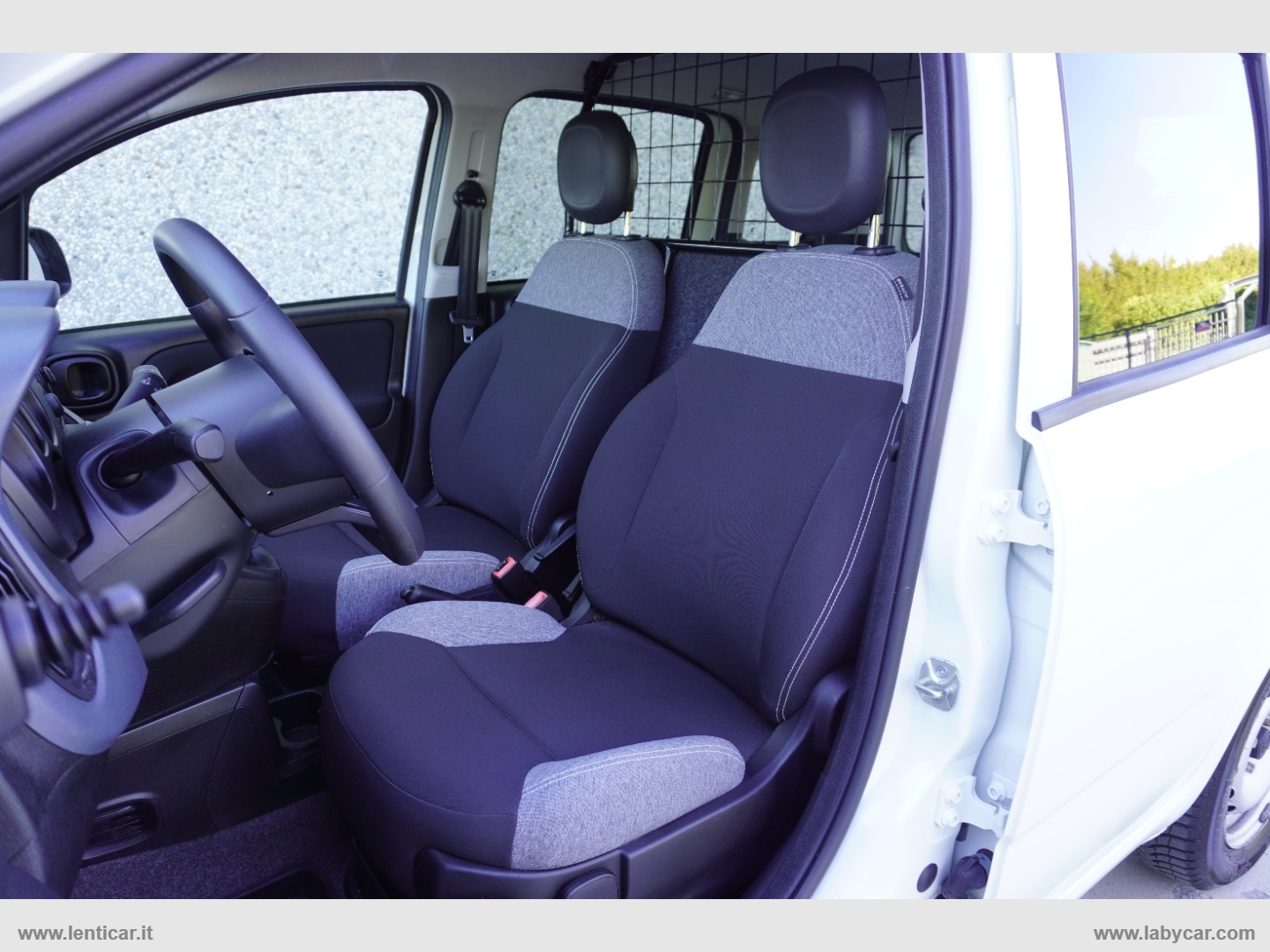 Panda 1.0 S&S Hybrid Van 2 posti solo Km 26.000 - immagine 11
