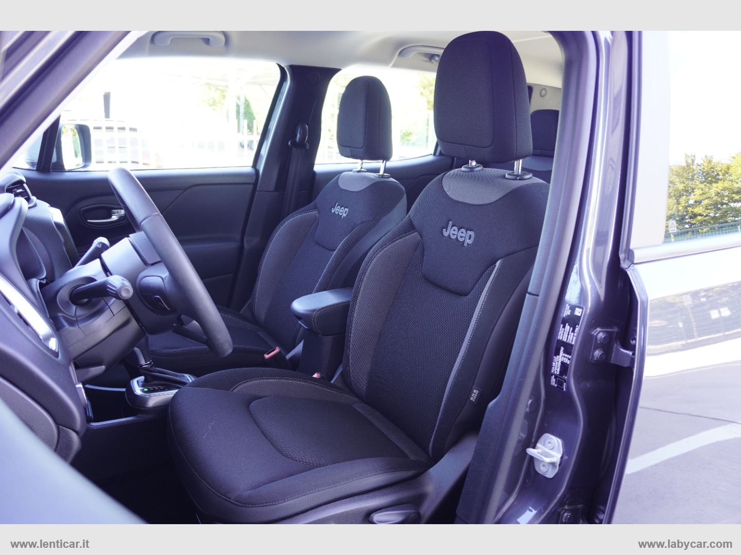 Renegade 1.5 T4 MHEV Limited - immagine 11