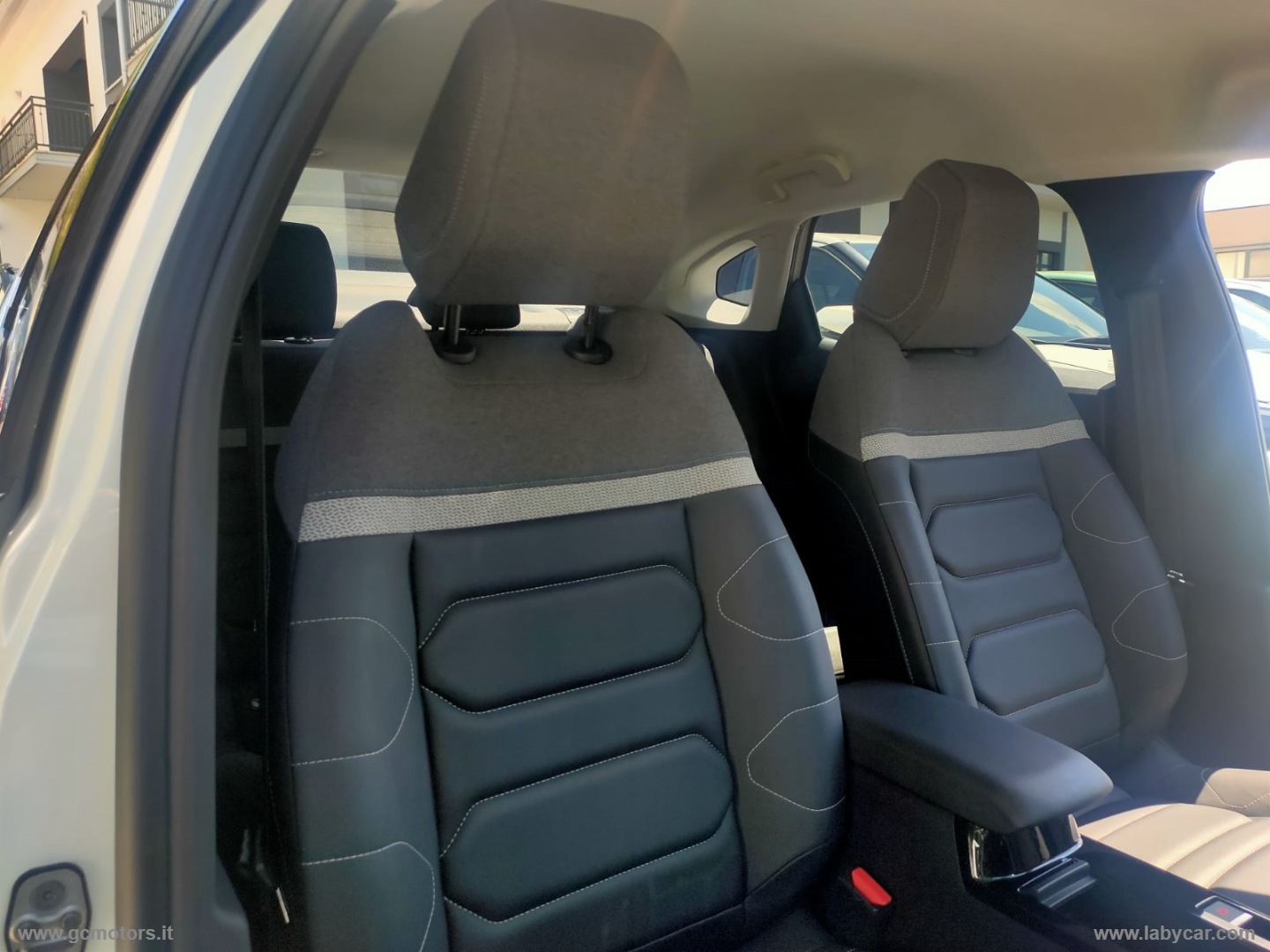 Citroën C4 C4 X PureTech 130 S&S EAT8 Shine - Immagine 11