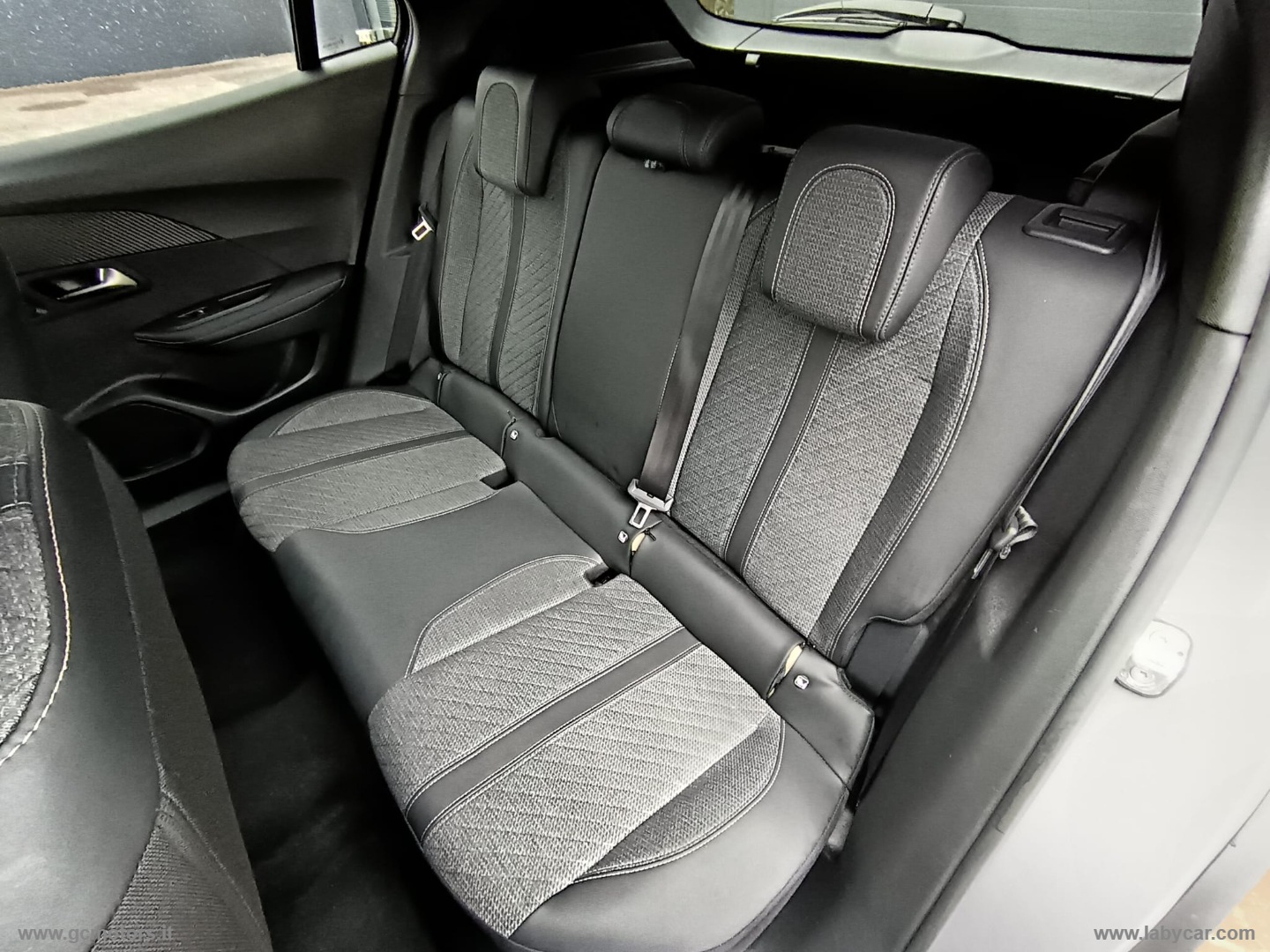 Peugeot 2008 2008 PureTech 130 S&S EAT8 Allure - Immagine 11