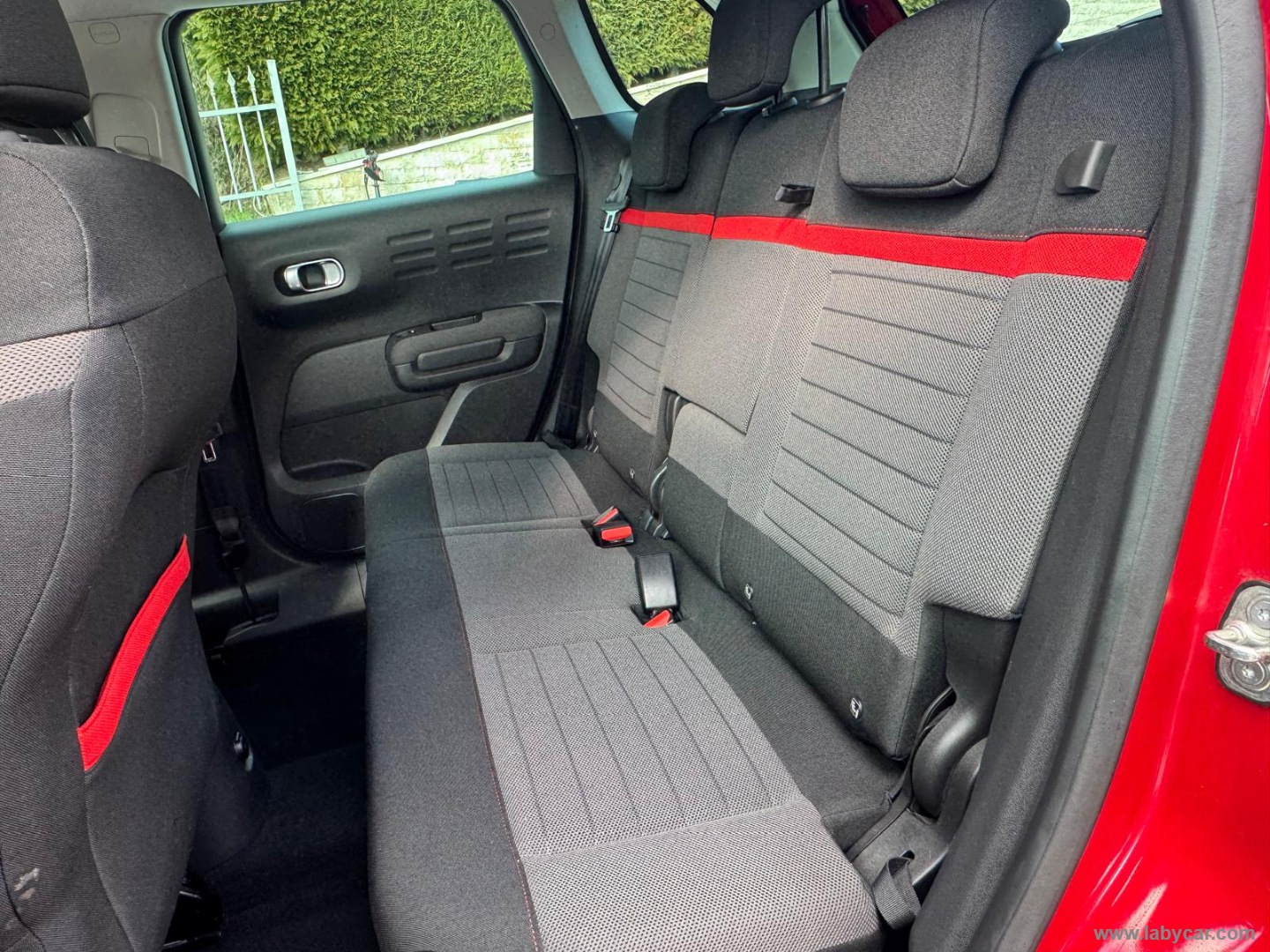 Citroën C3 Aircross Aircross PureT. 110 S&S Shine - Immagine 11