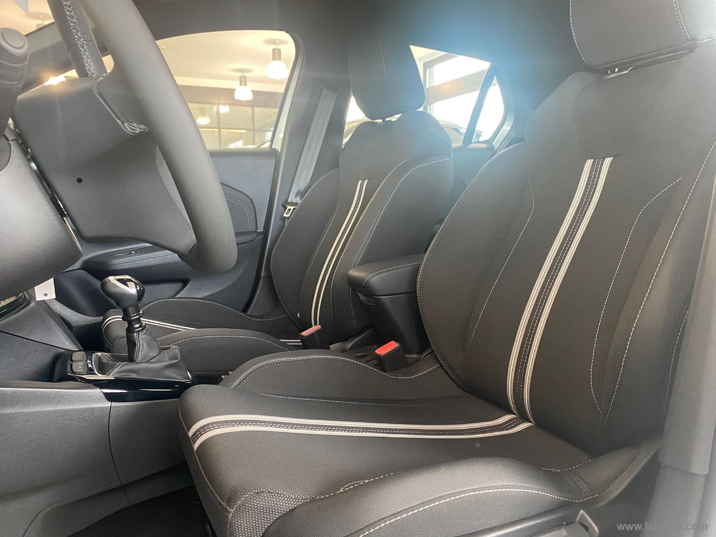 Corsa 1.2 100 CV GS - immagine 11