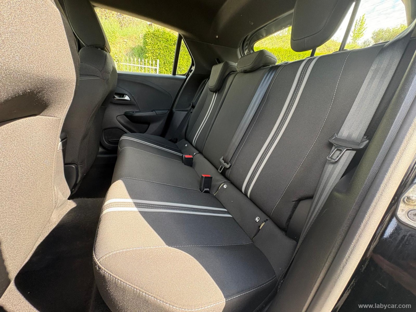 Corsa Hybrid 100 CV aut. GS - immagine 11
