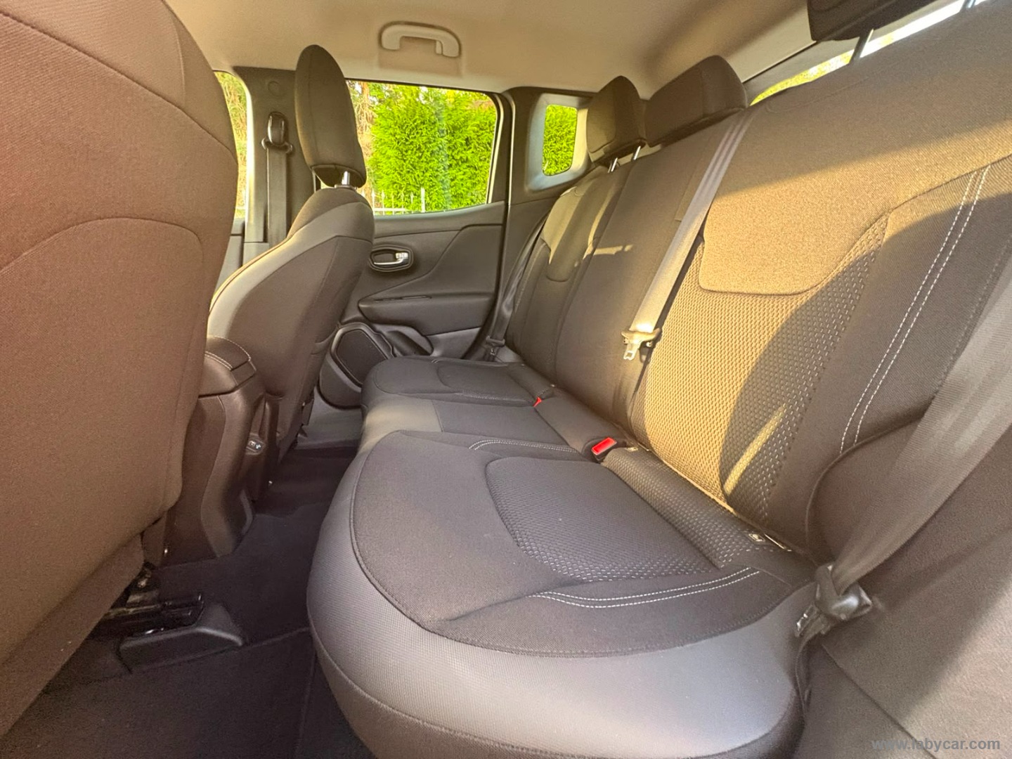 Jeep Renegade 1.6 Mjt 130CV Limited - Immagine 11
