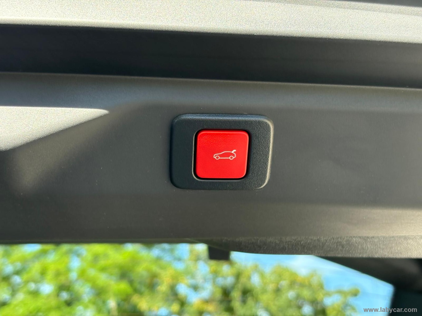 3008 Hybrid 145 e-DCS6 GT - immagine 11