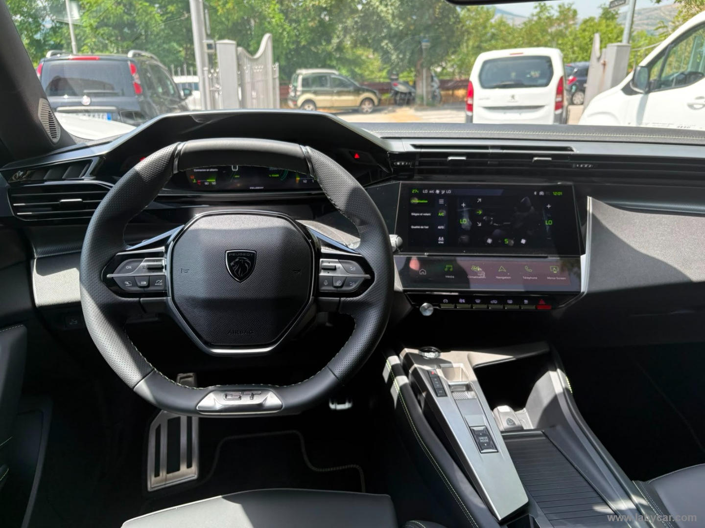 Peugeot 408 Hybrid 145 e-DCS6 GT - Immagine 11