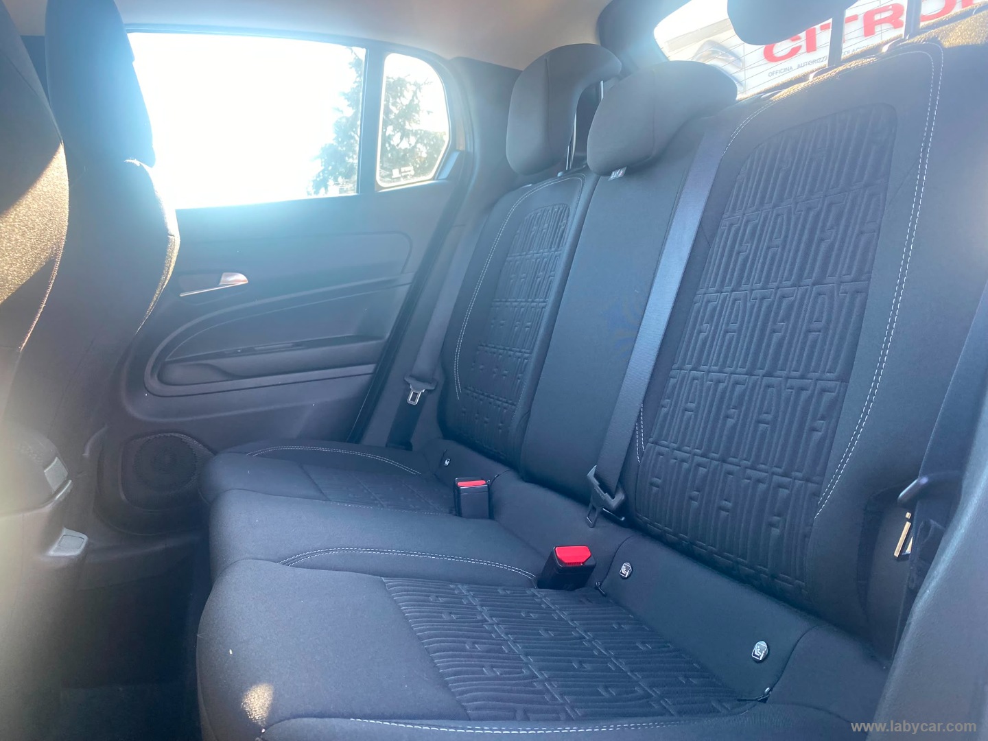 Fiat 600 Hybrid 145 CV DCT MHEV Icon - Immagine 11