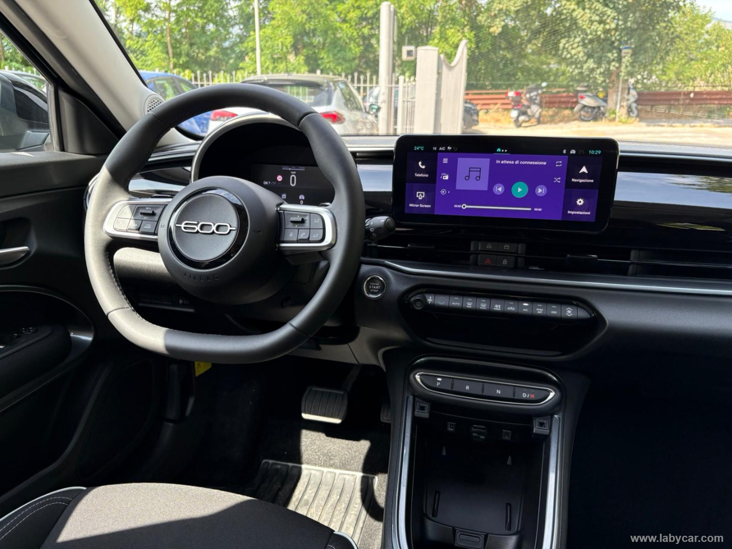 Fiat 600 Hybrid 145 CV DCT MHEV Icon - Immagine 11