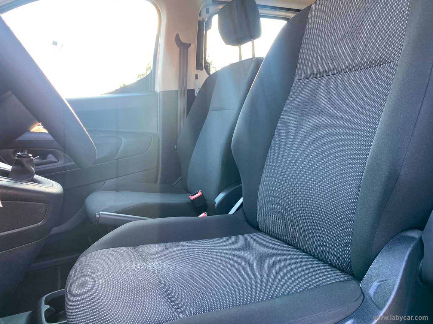 Citroën BERLINGO BlueHDi 100 S&S Combi Live - Immagine 11
