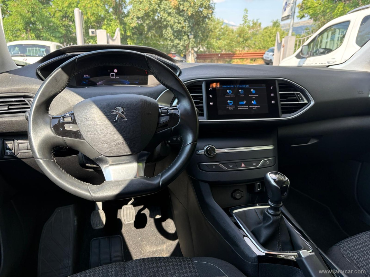 Peugeot 308 BlueHDi 100 S&S Active - Immagine 11